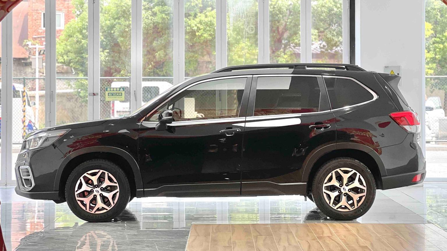 Subaru FORESTER Forester 2019 2.0i Luxury