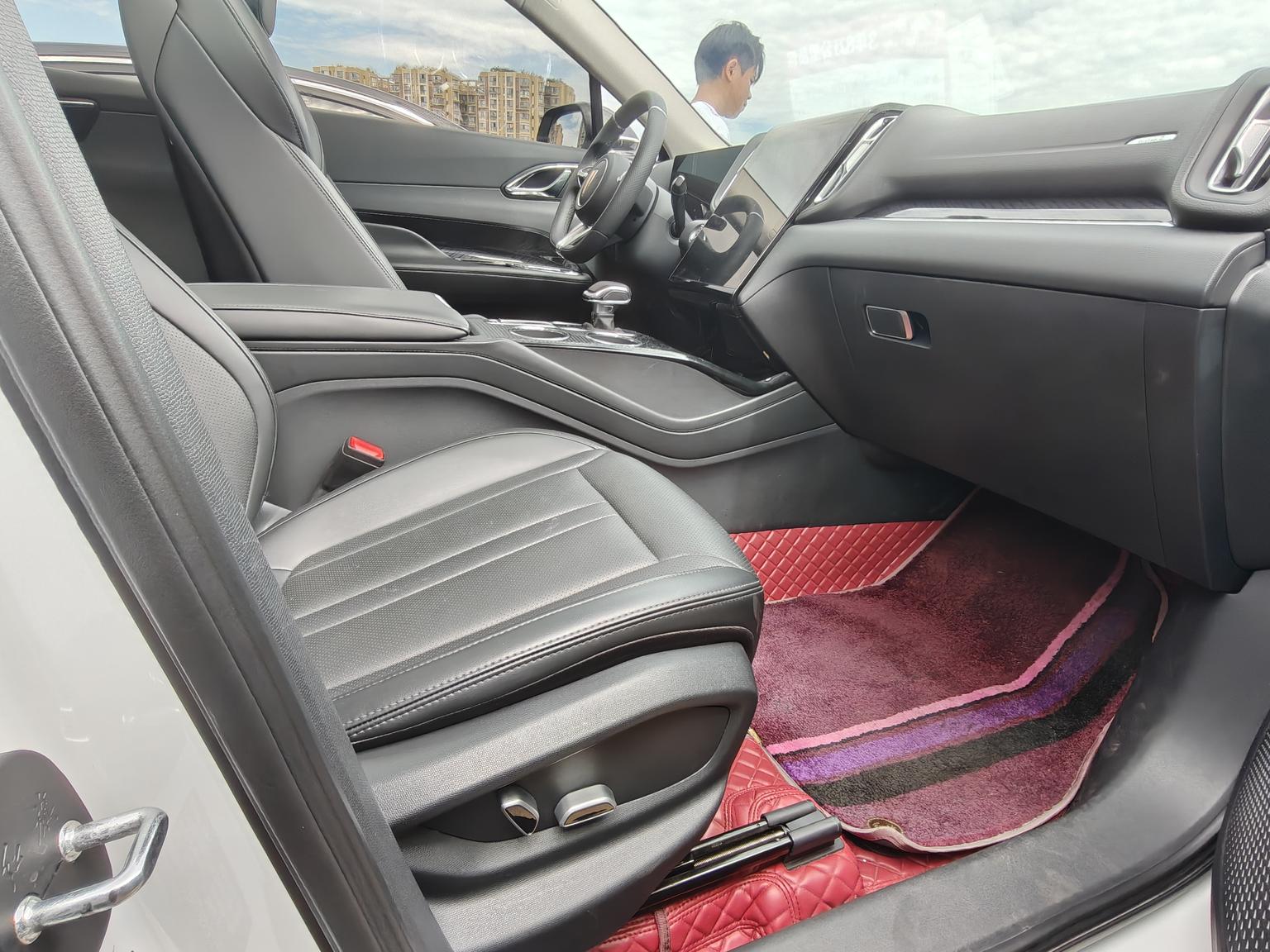 Hongqi HS3 2023 1.5T