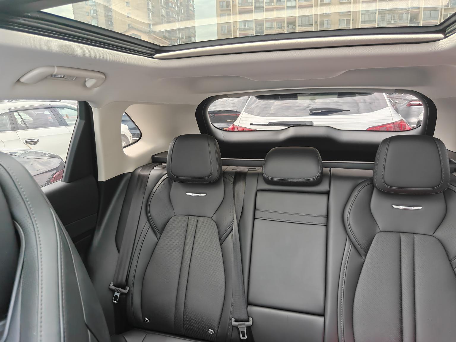 Hongqi HS3 2023 1.5T