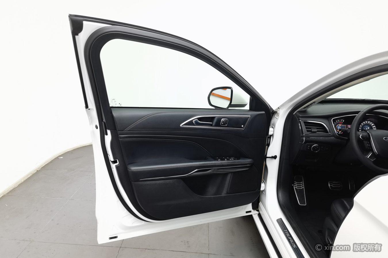 Ford seat 2019 EcoBoost 245 Premium Plus