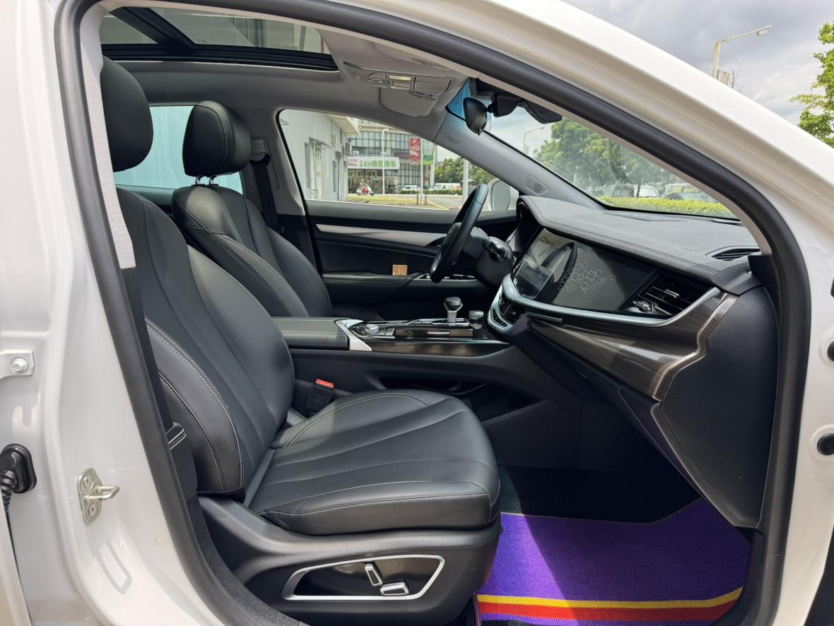 Geely 2021 1.8T Navigator +