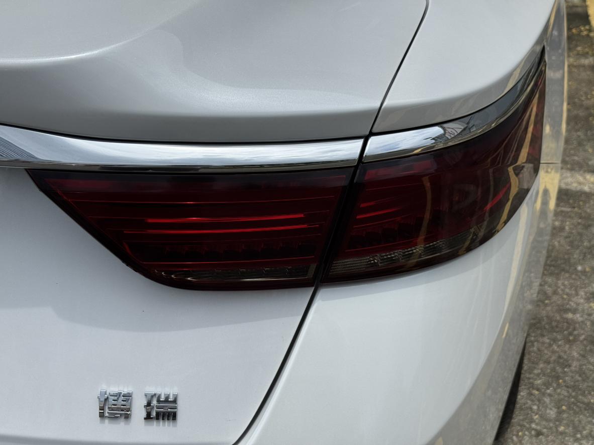 Geely 2021 1.8T Navigator +