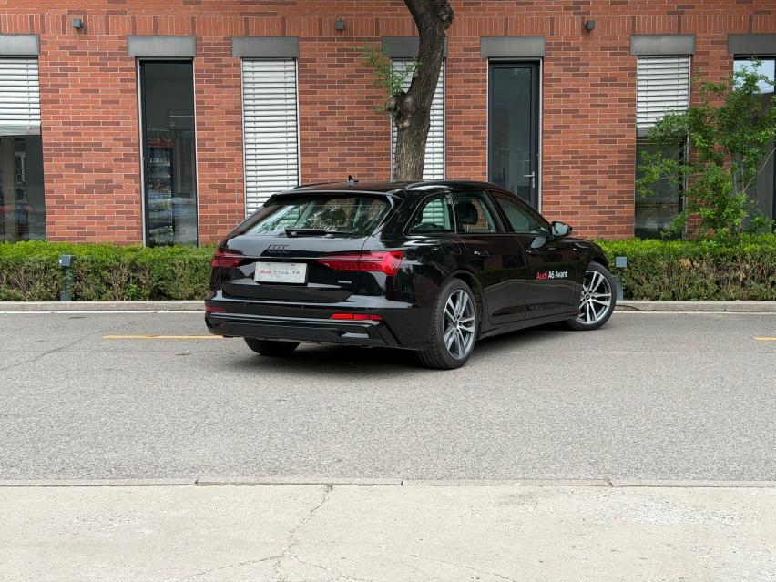 Audi A6( Import ) 2024 Avant quattro 45 TFSI Select Dynamic
