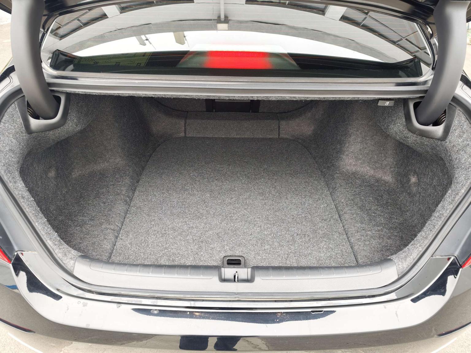Honda Inspire 2022 260TURBO Elegant