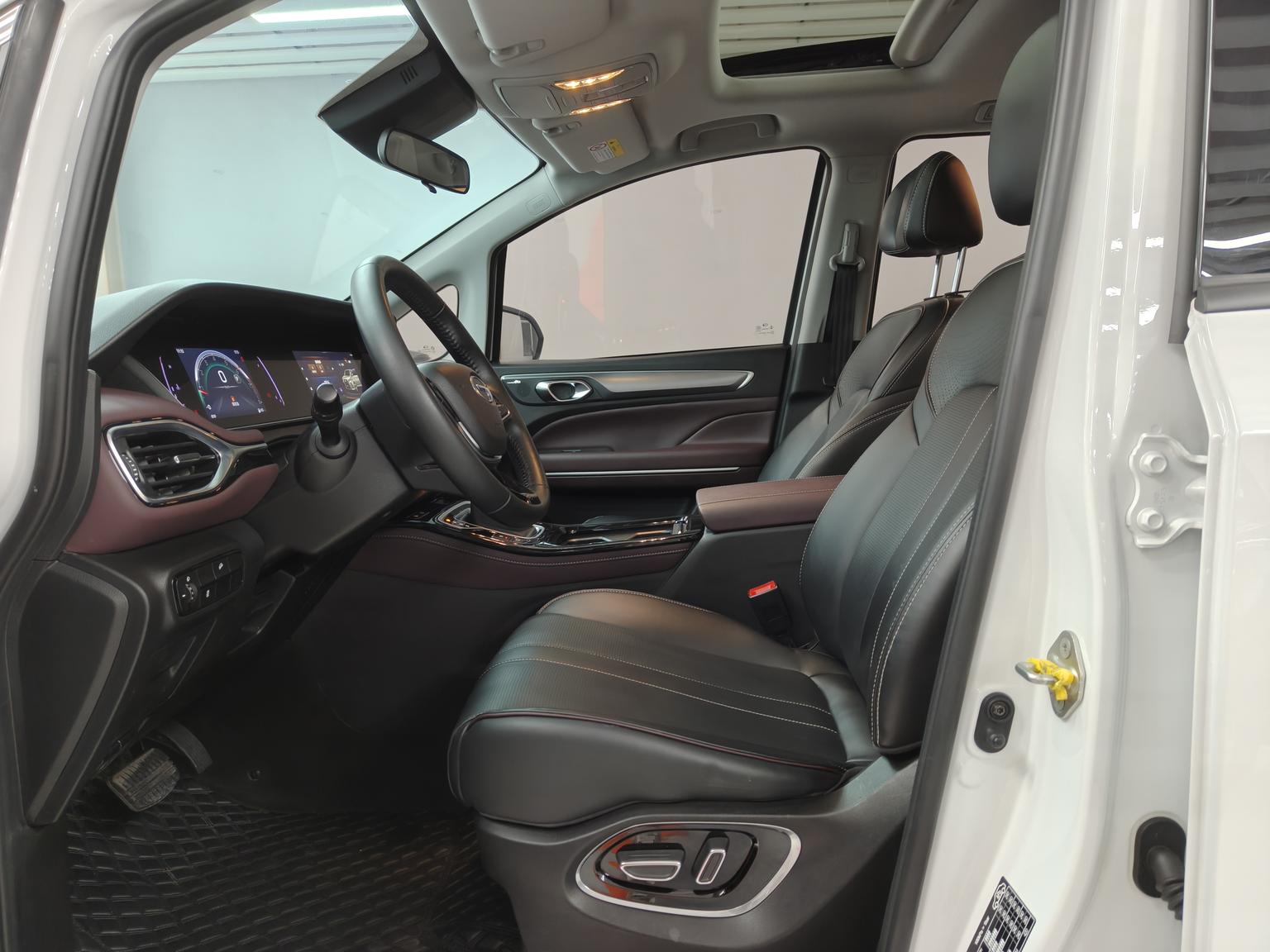 GAC Trumpchi Trumpchi M6 2023 PRO 270T WDCT Luxury