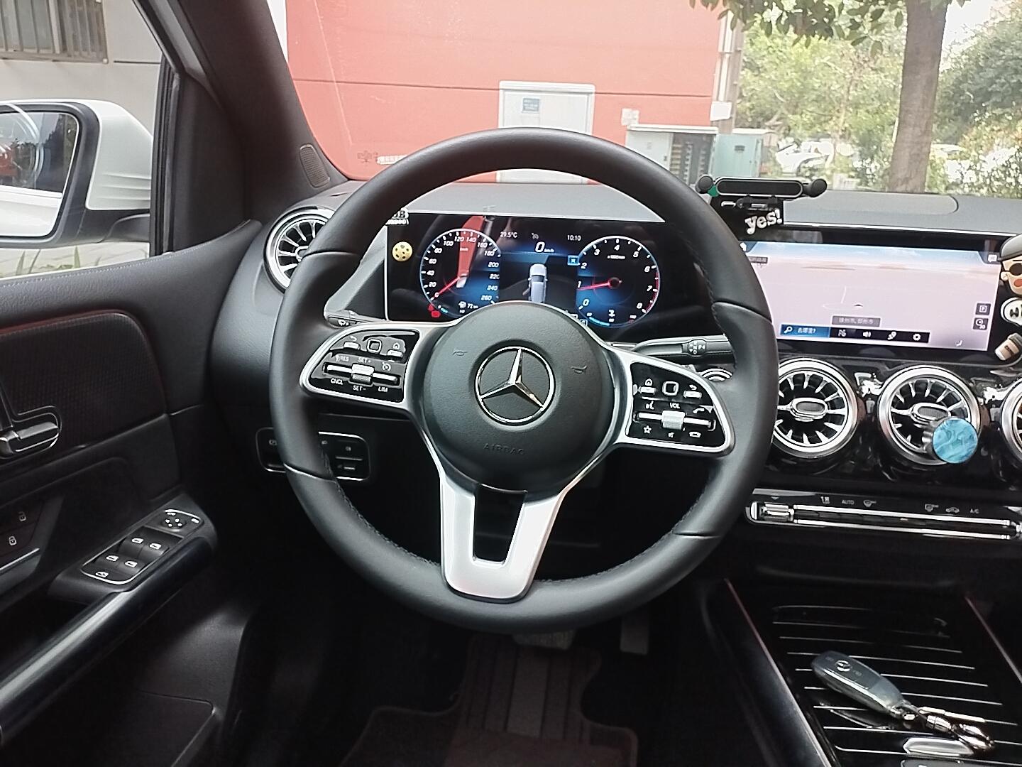 Mercedes-Benz B Class 2020 B 200 Fashion