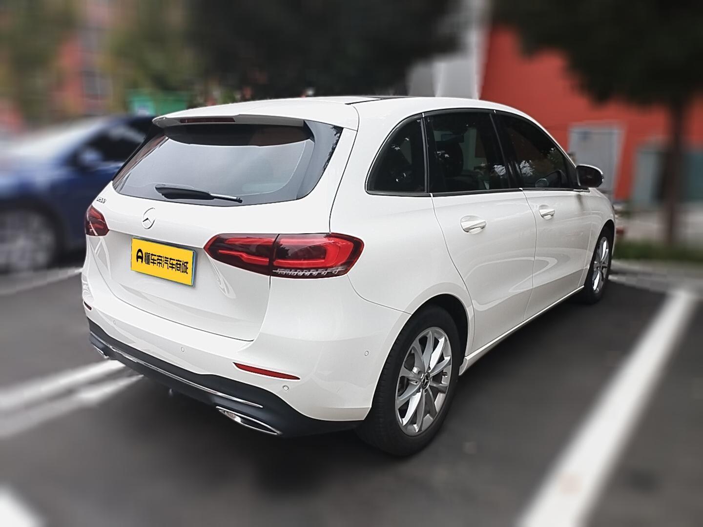 Mercedes-Benz B Class 2020 B 200 Fashion