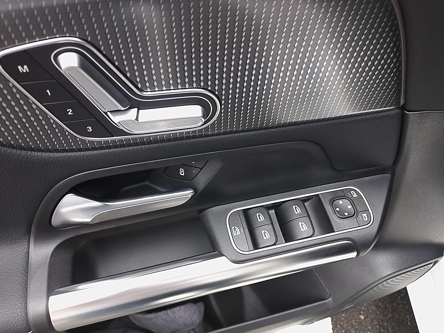 Mercedes-Benz B Class 2020 B 200 Fashion