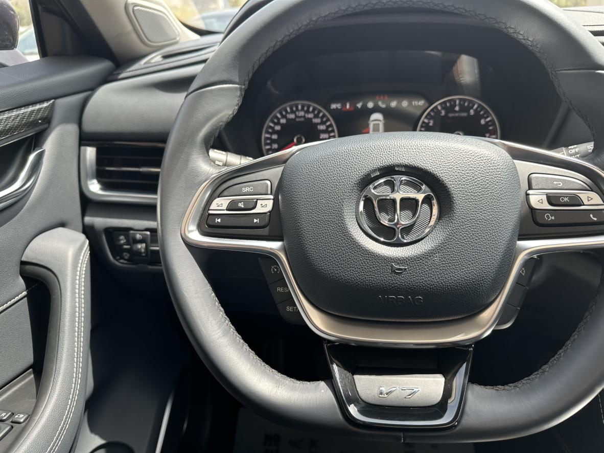 V7 2018 280T Manual Luxury 5 seat
