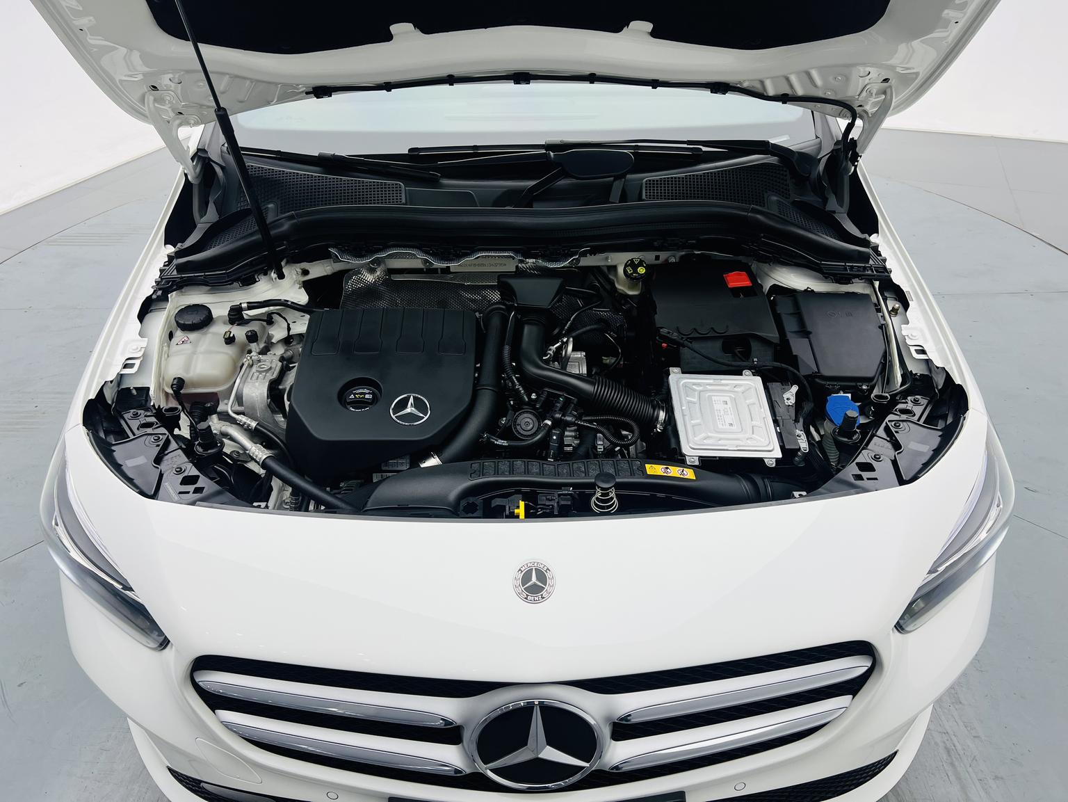 Mercedes-Benz B Class 2021 B 200 Fashion