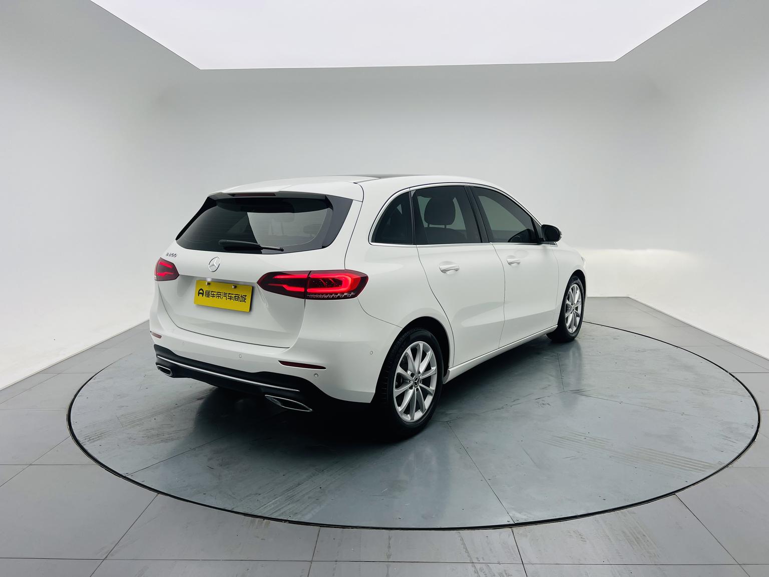Mercedes-Benz B Class 2021 B 200 Fashion