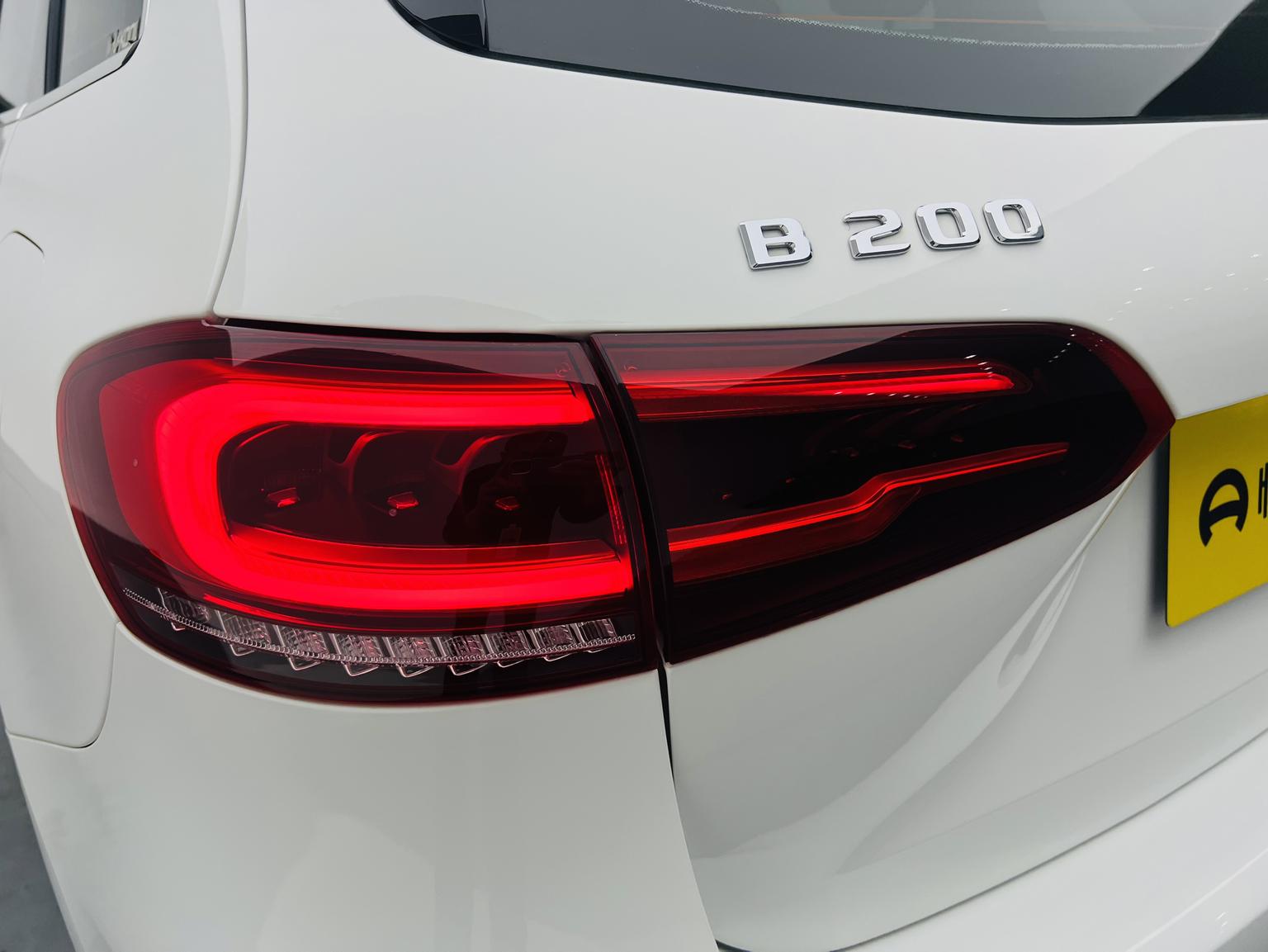 Mercedes-Benz B Class 2021 B 200 Fashion