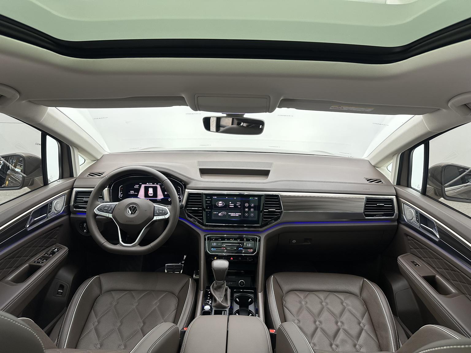 Volkswagen Viloran 2020 380TSI Flagship