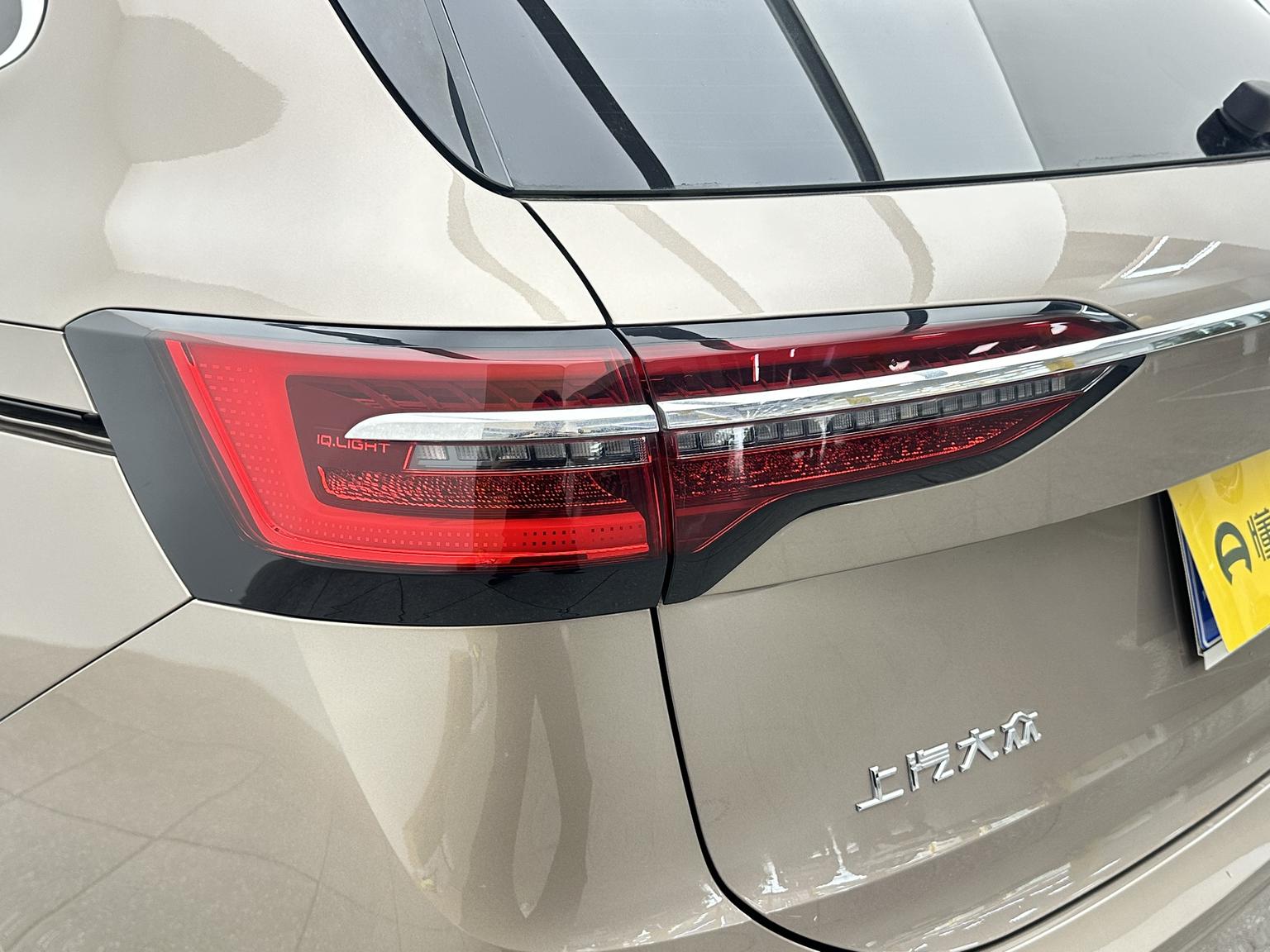 Volkswagen Viloran 2020 380TSI Flagship