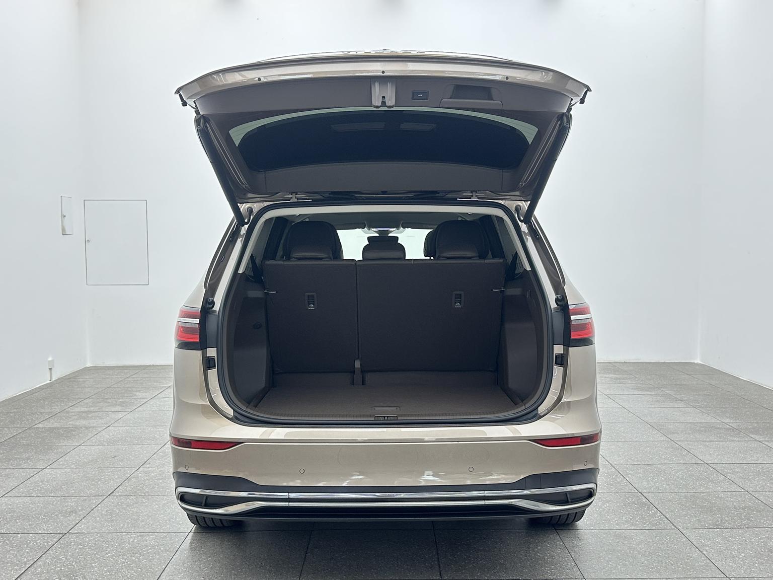 Volkswagen Viloran 2020 380TSI Flagship