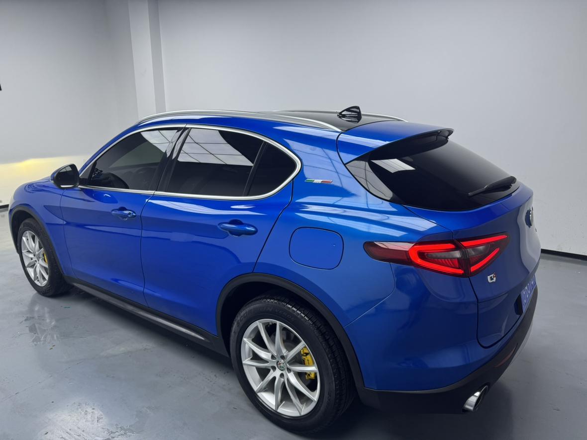 Alpha Stelvio 2020 2.0T 280HP Luxury