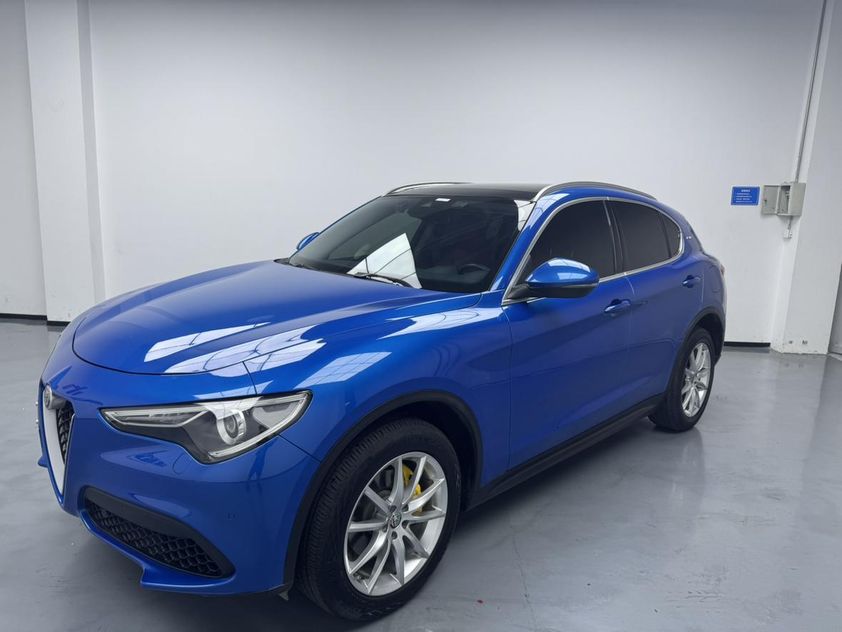 Alpha Stelvio 2020 2.0T 280HP Luxury