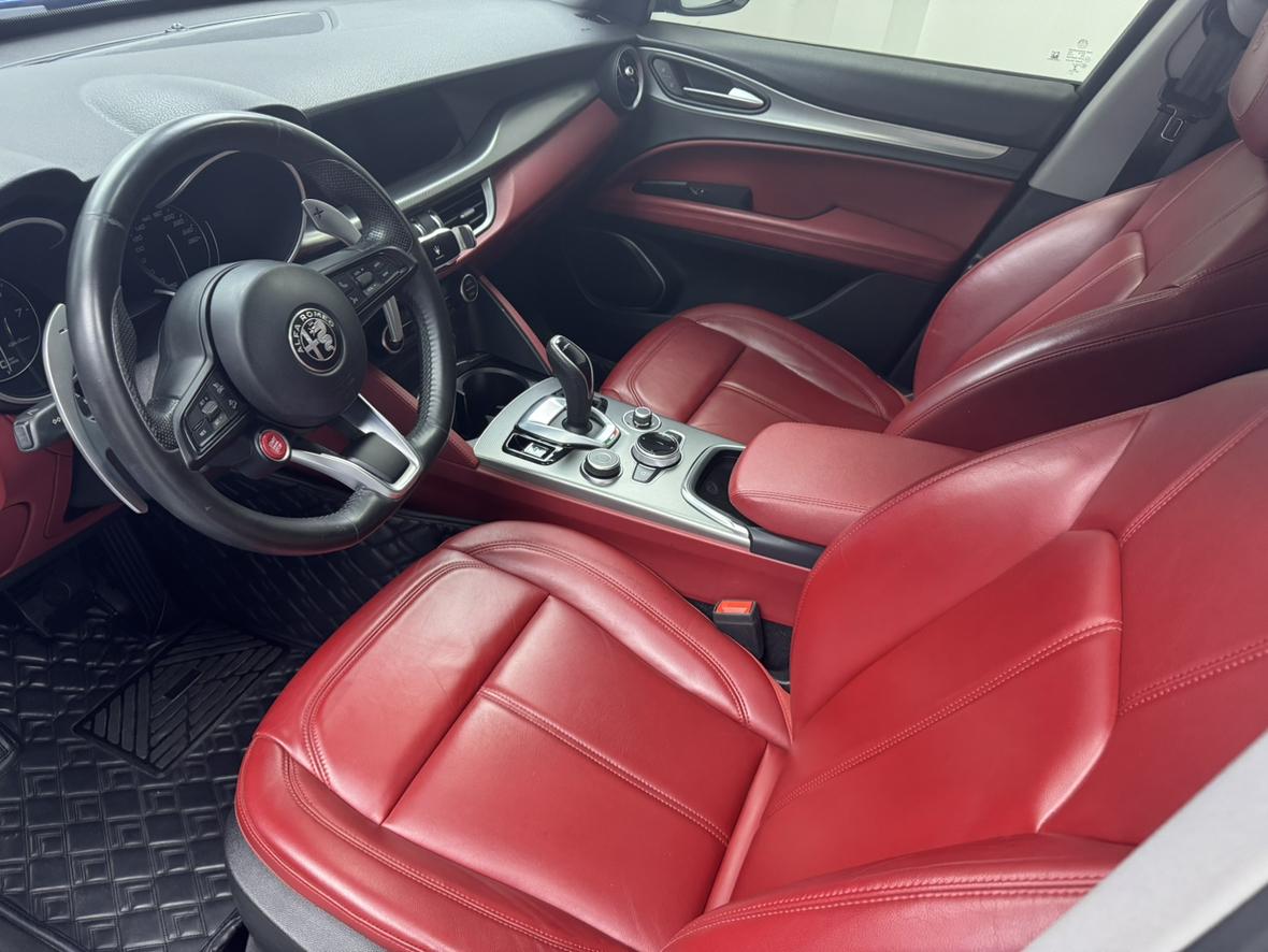 Alpha Stelvio 2020 2.0T 280HP Luxury