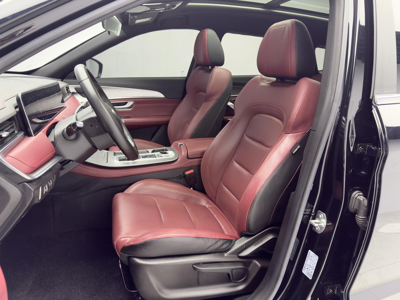 Jetour X70 PLUS 2023 1.5T DCTPRO 5 seat
