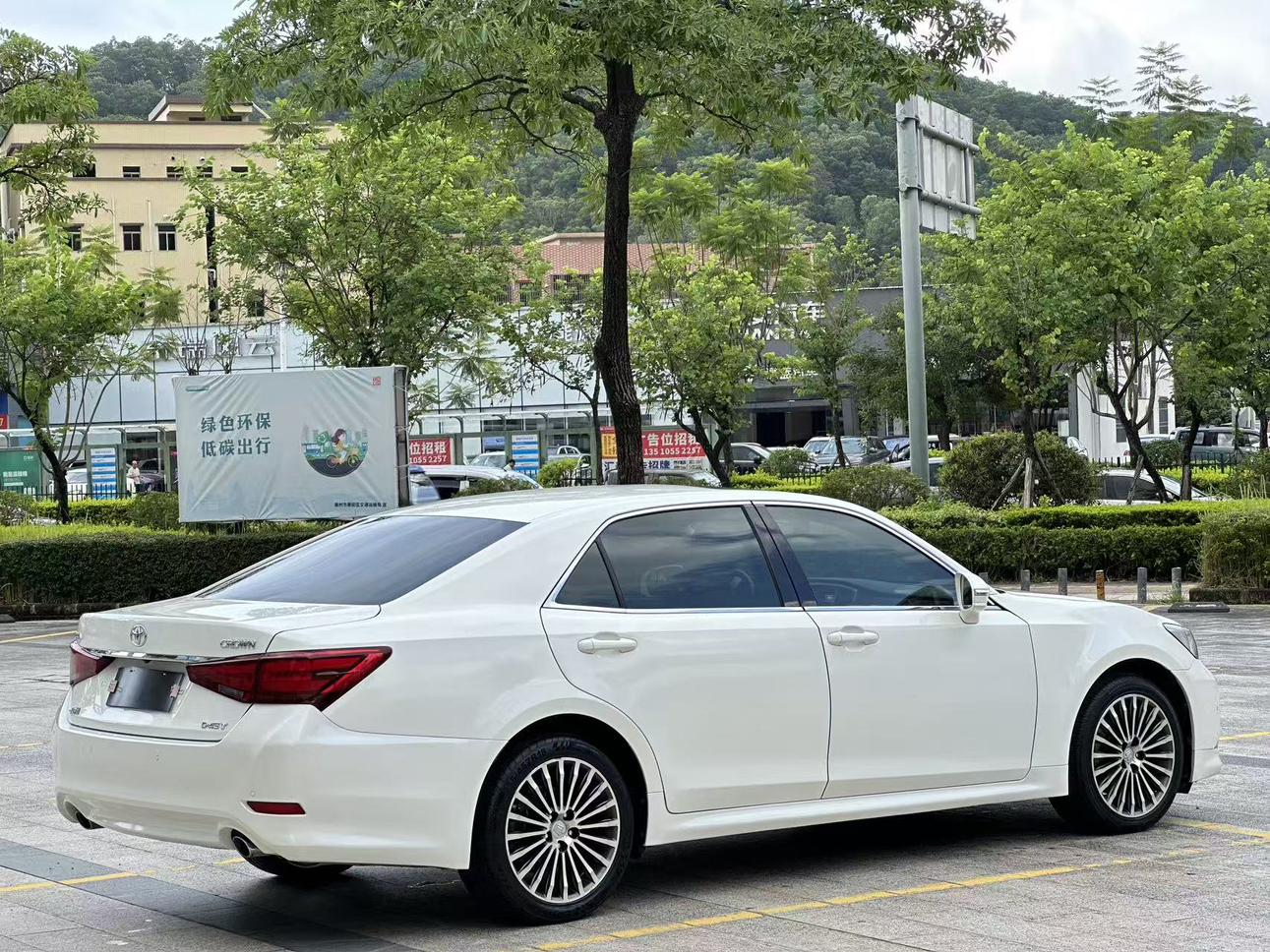 Toyota Crown 2018 2.0T Fashion