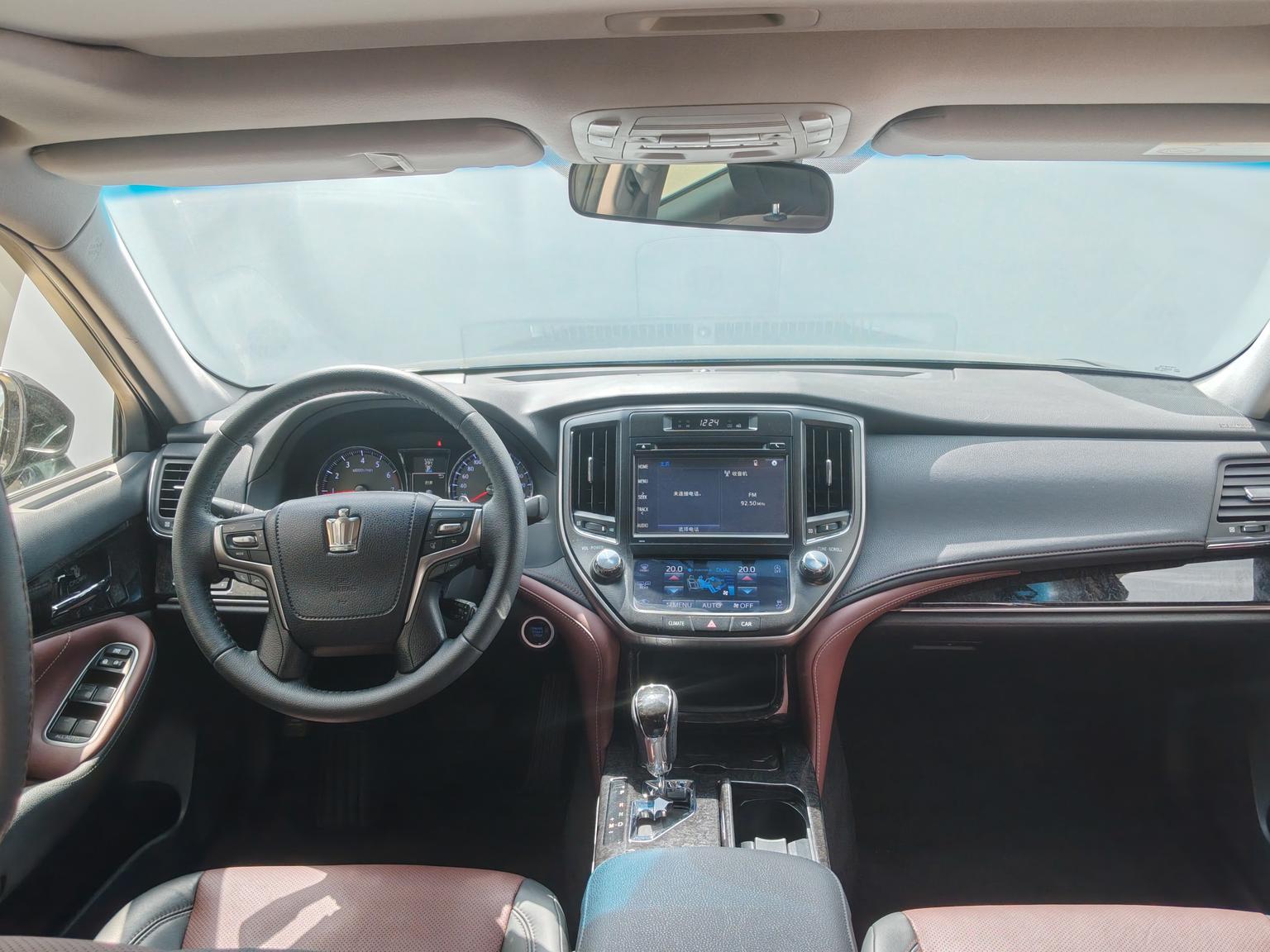 Toyota Crown 2018 2.0T Sport