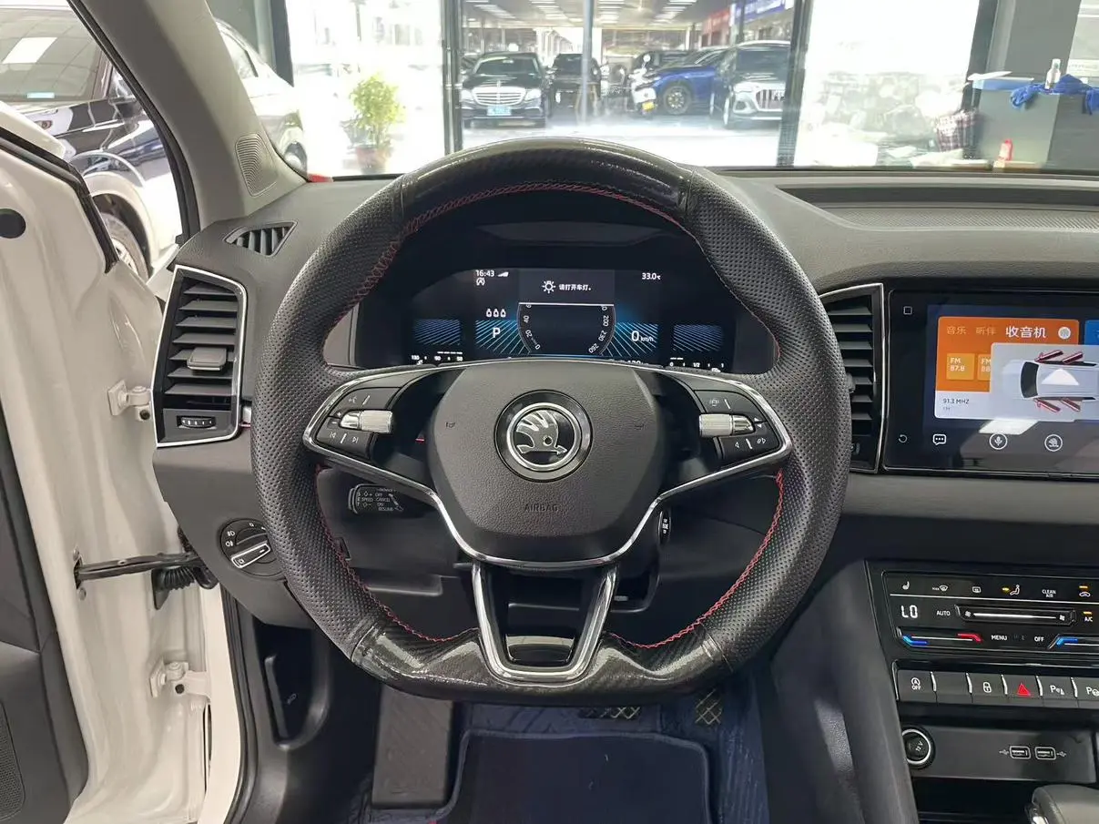 Skoda 2022 Facelift TSI280