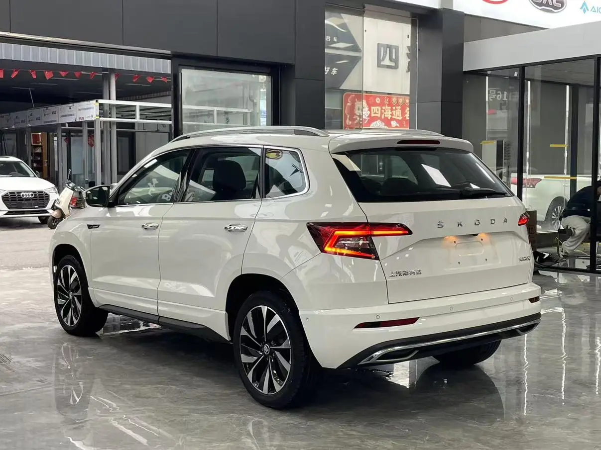 Skoda 2023 TSI280 Premium Plus