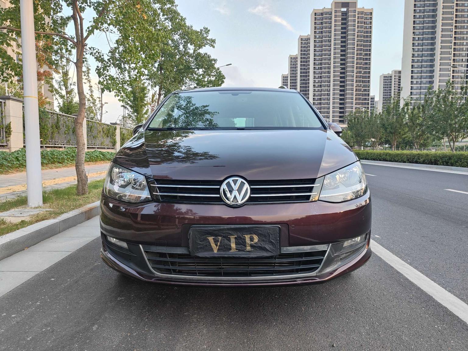 Volkswagen Sharan 2018 380TSI 6 seat