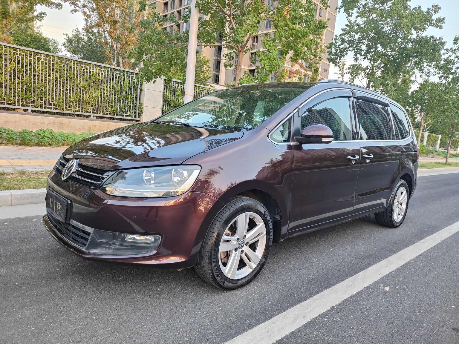 Volkswagen Sharan 2018 380TSI 6 seat