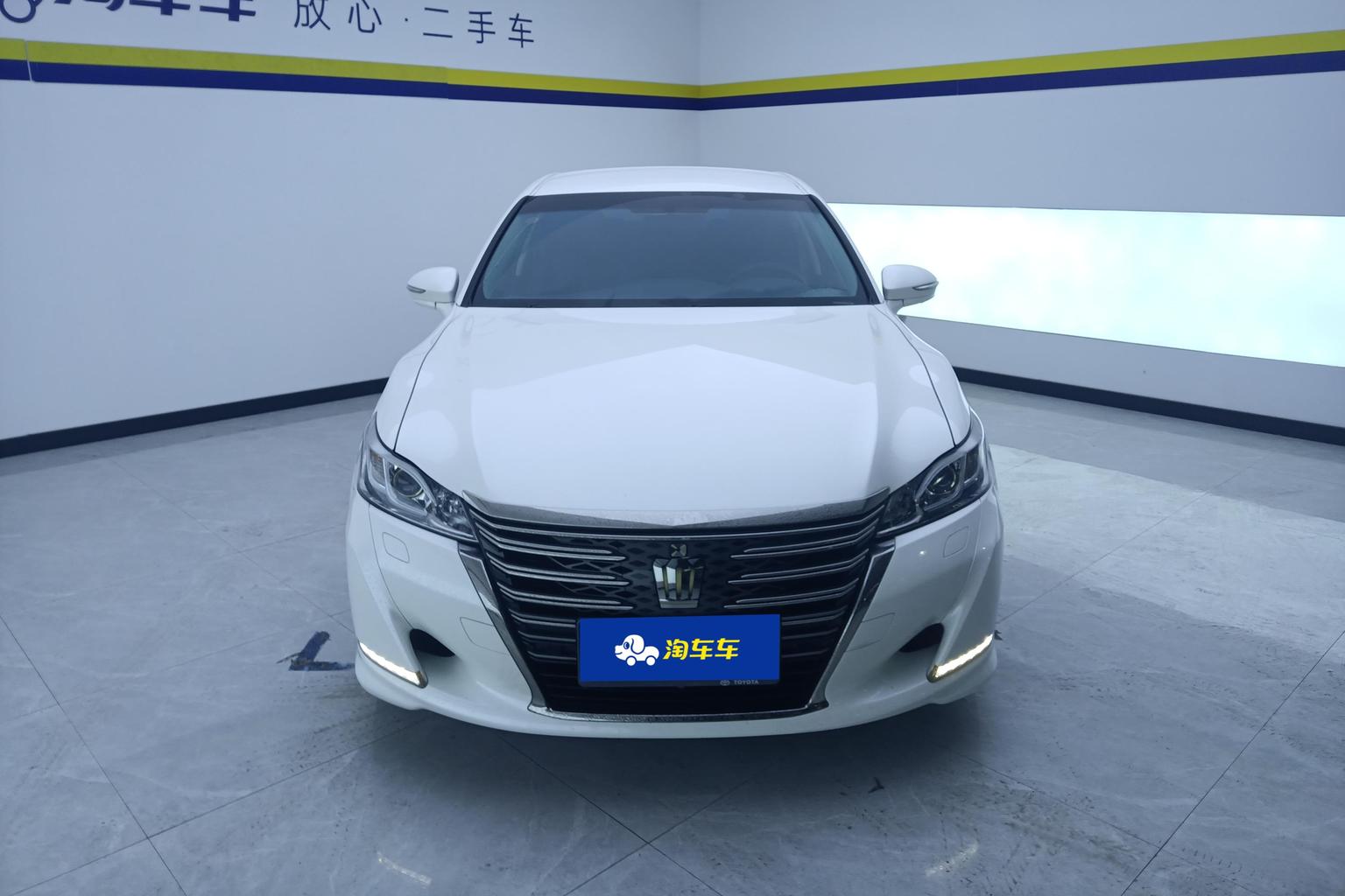 Toyota Crown 2018 2.0T Pioneer