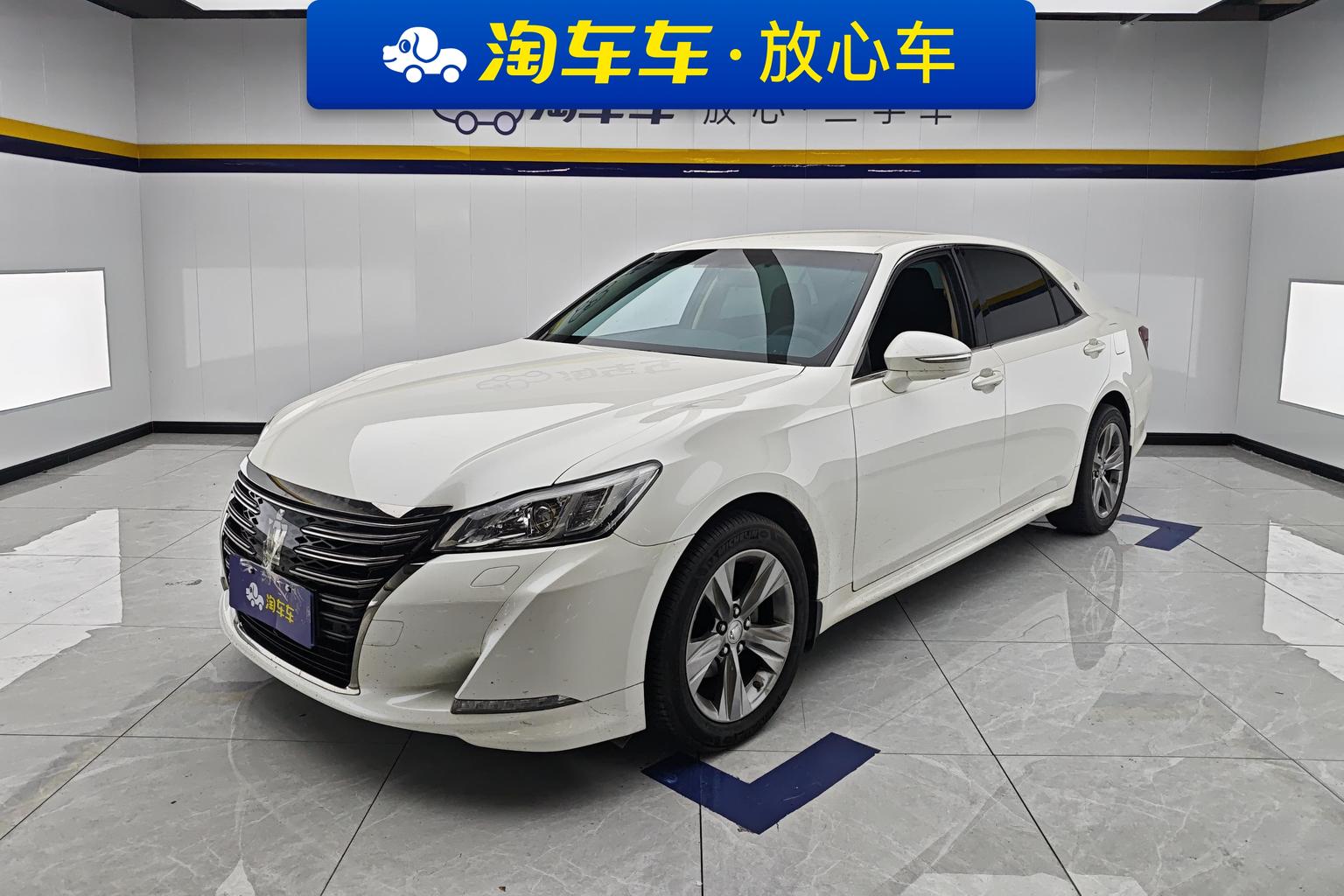 Toyota Crown 2018 2.0T Pioneer
