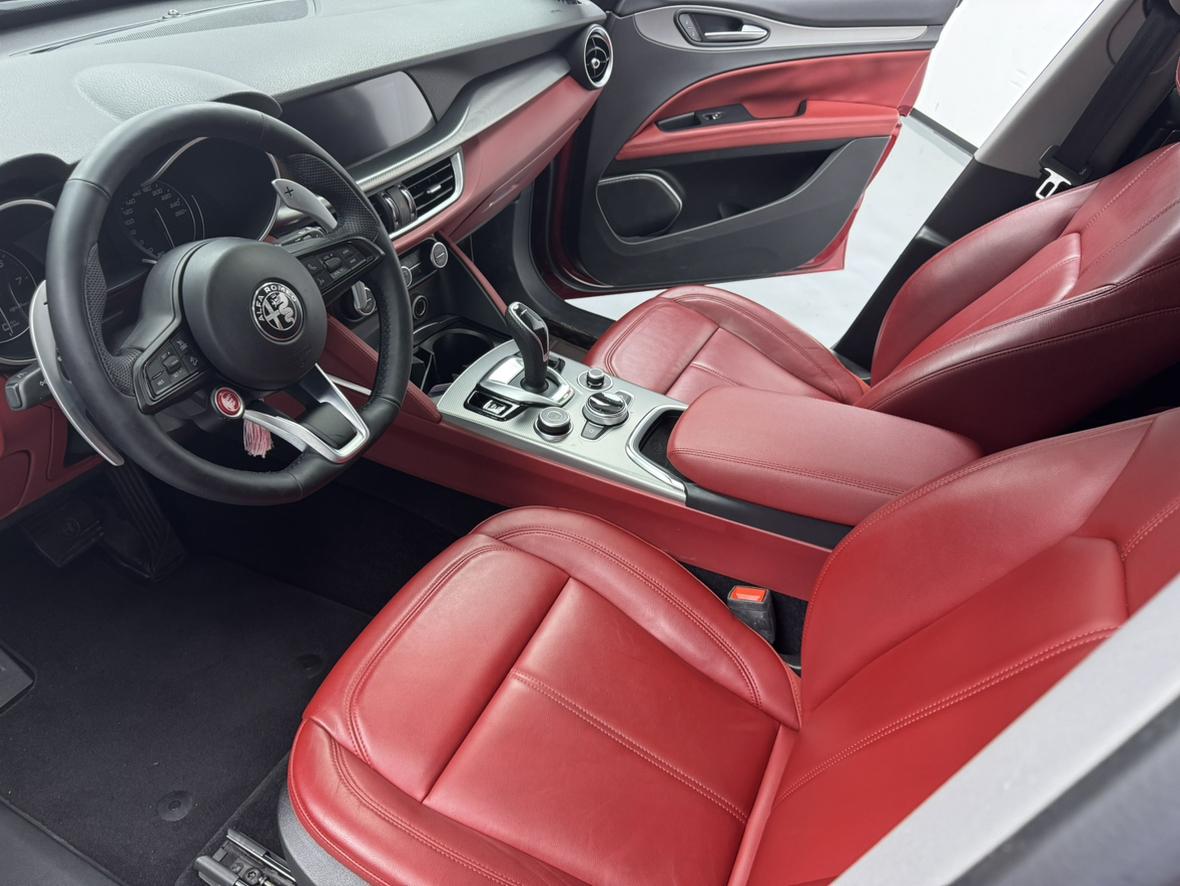 Alpha Stelvio 2020 2.0T 280HP Luxury