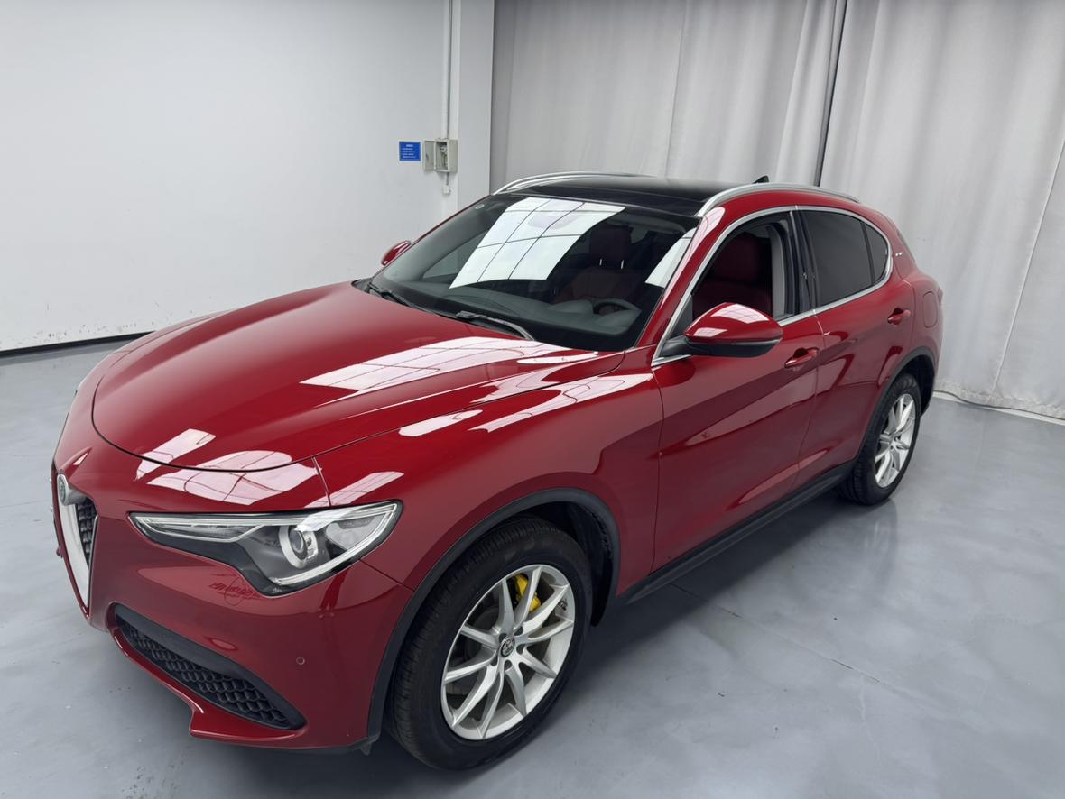 Alpha Stelvio 2020 2.0T 280HP Luxury