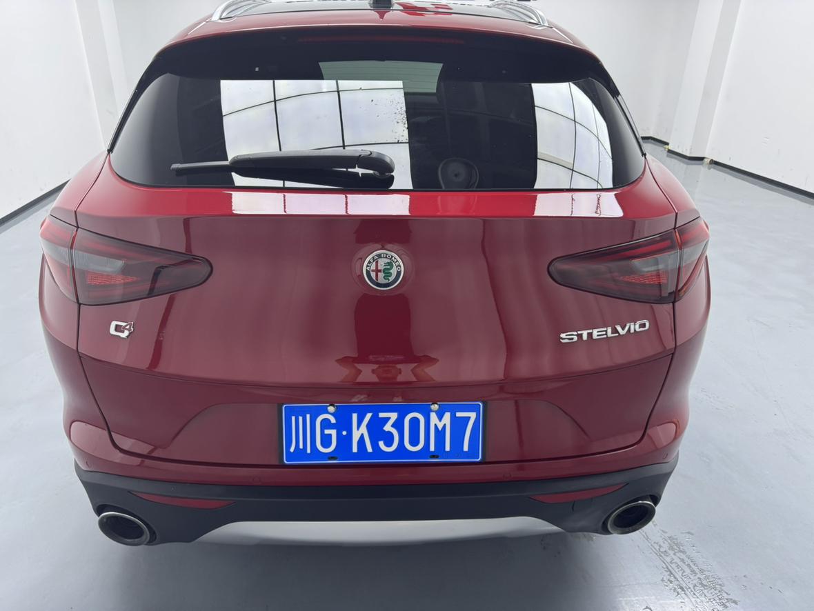 Alpha Stelvio 2020 2.0T 280HP Luxury