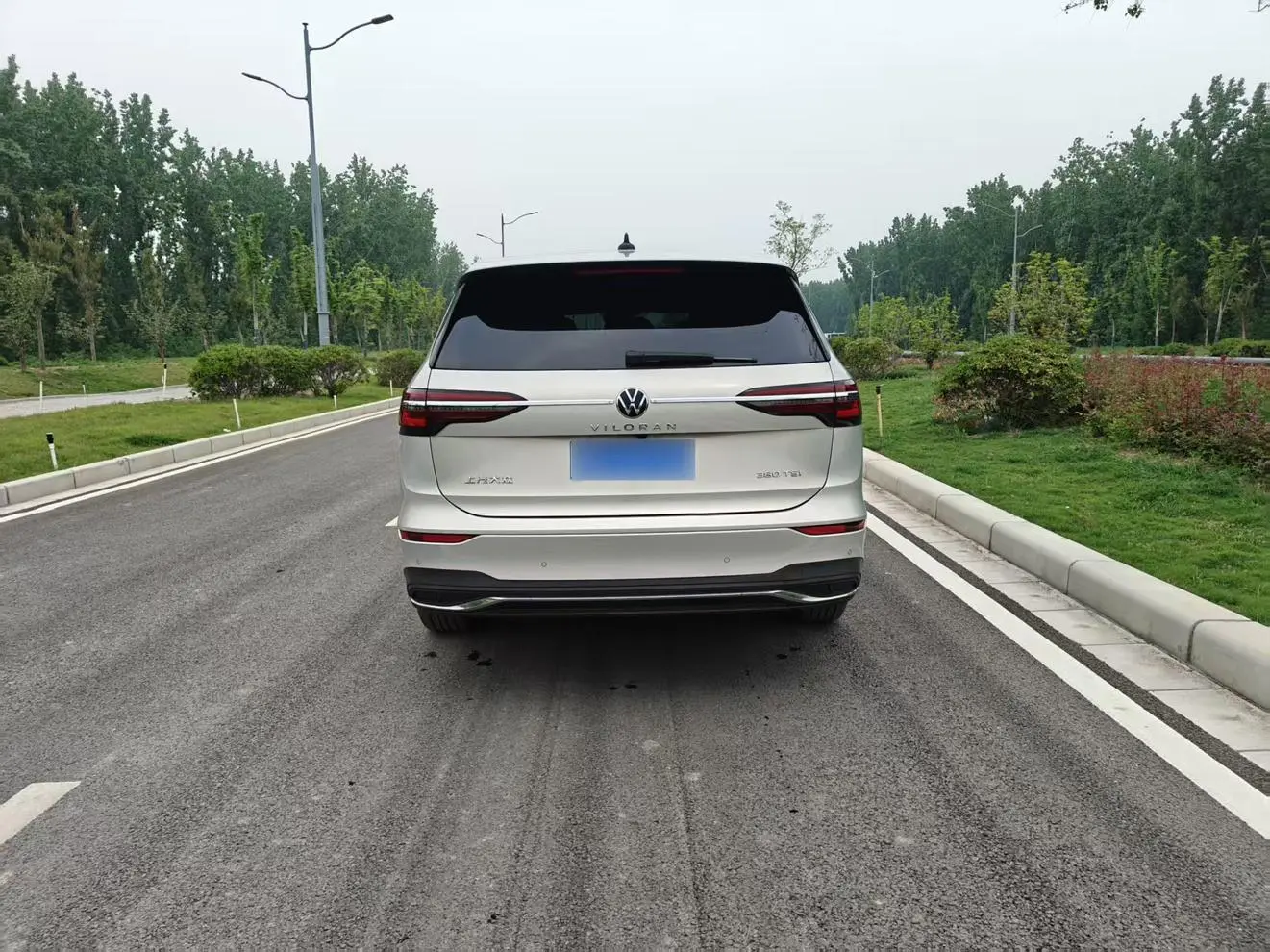Volkswagen Viloran 2023 380TSI Premium