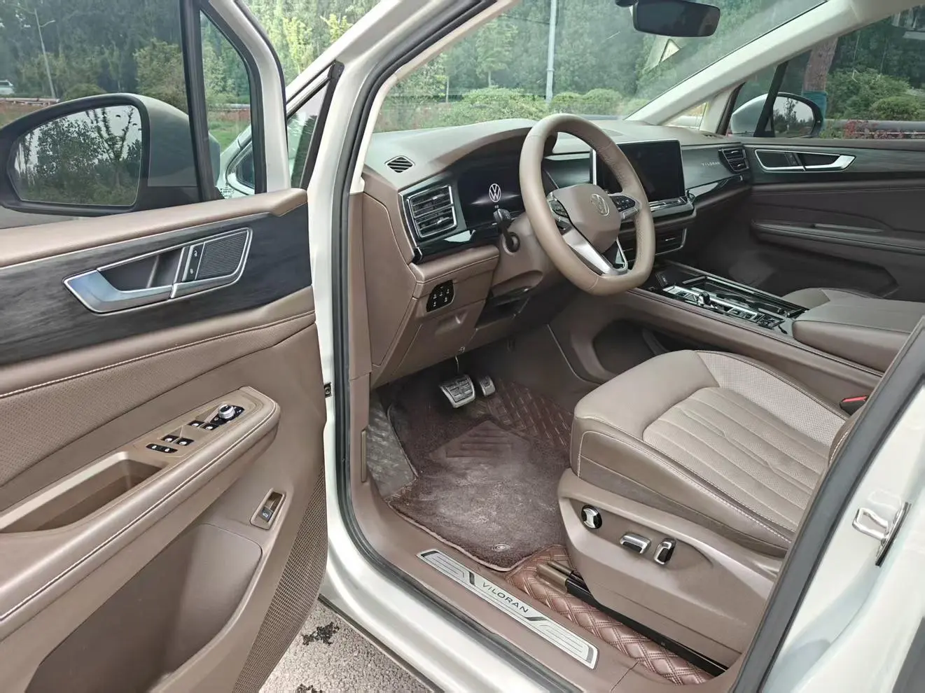 Volkswagen Viloran 2023 380TSI Premium