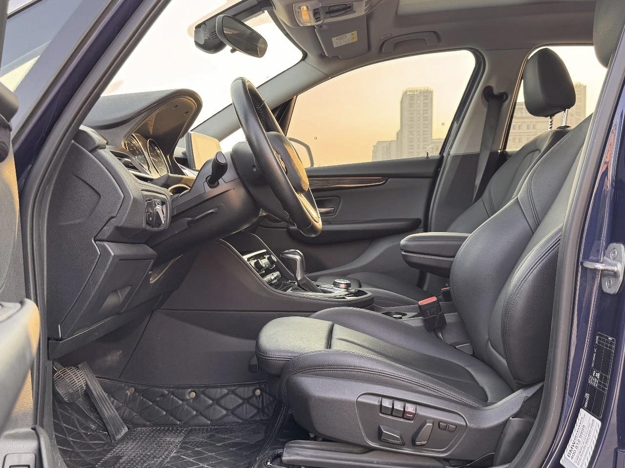 BMW 2 Series Wagon 2018 220i Luxury Package