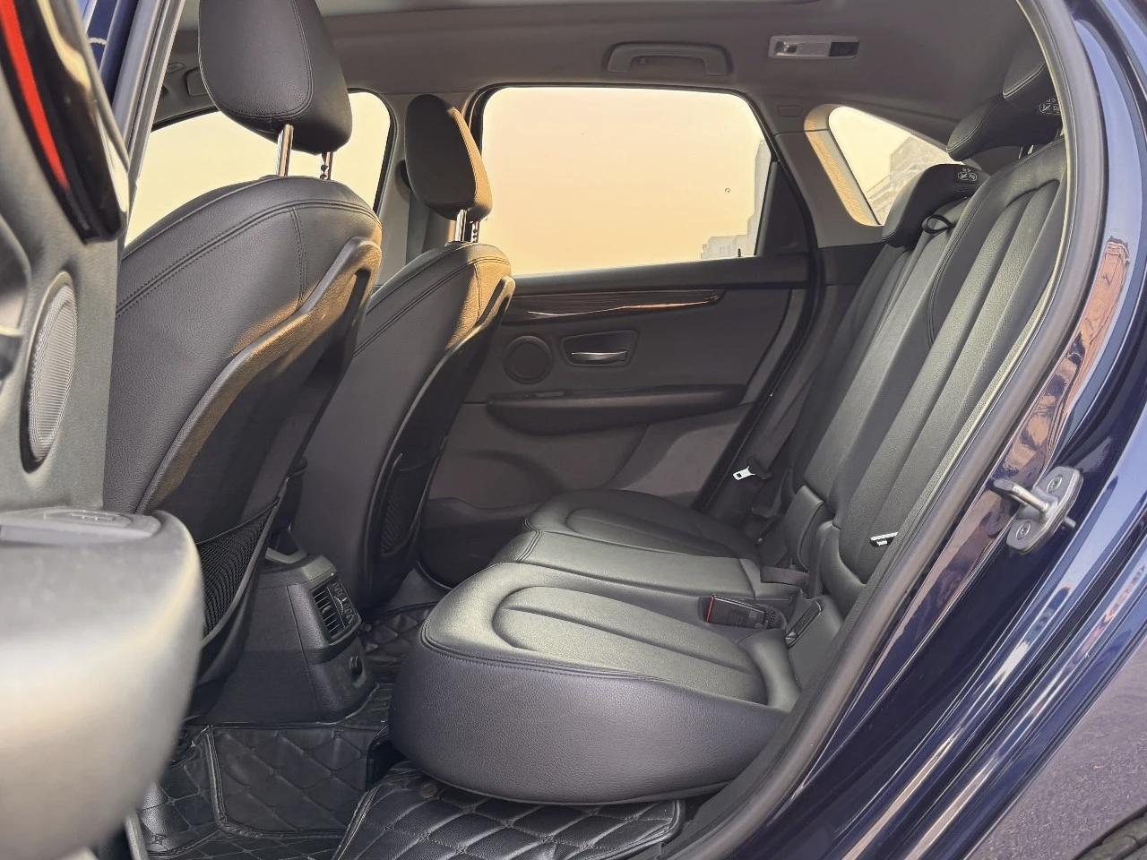 BMW 2 Series Wagon 2018 220i Luxury Package