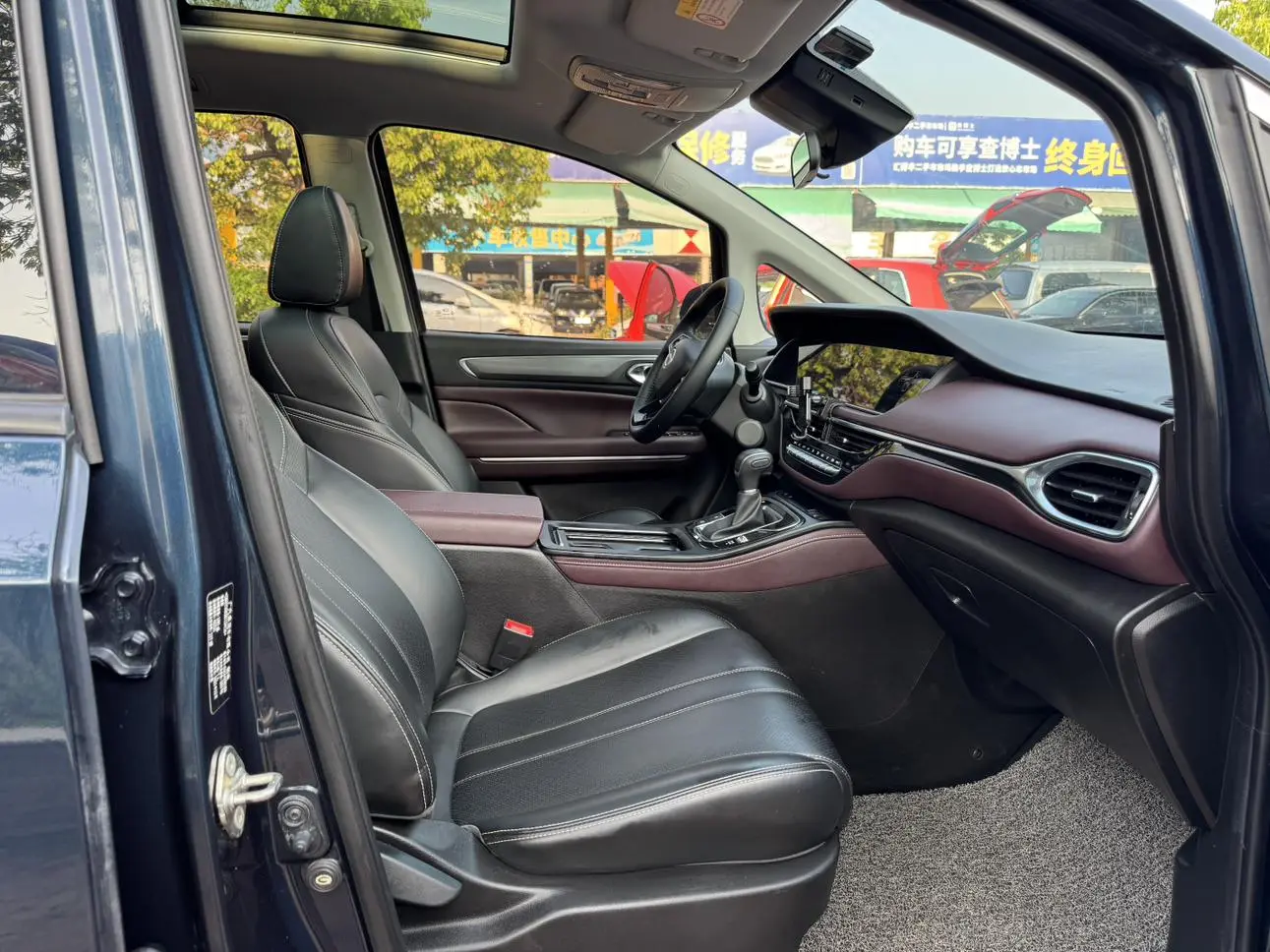 GAC Trumpchi Trumpchi M6 2021 Pro 270T AT Premium Plus