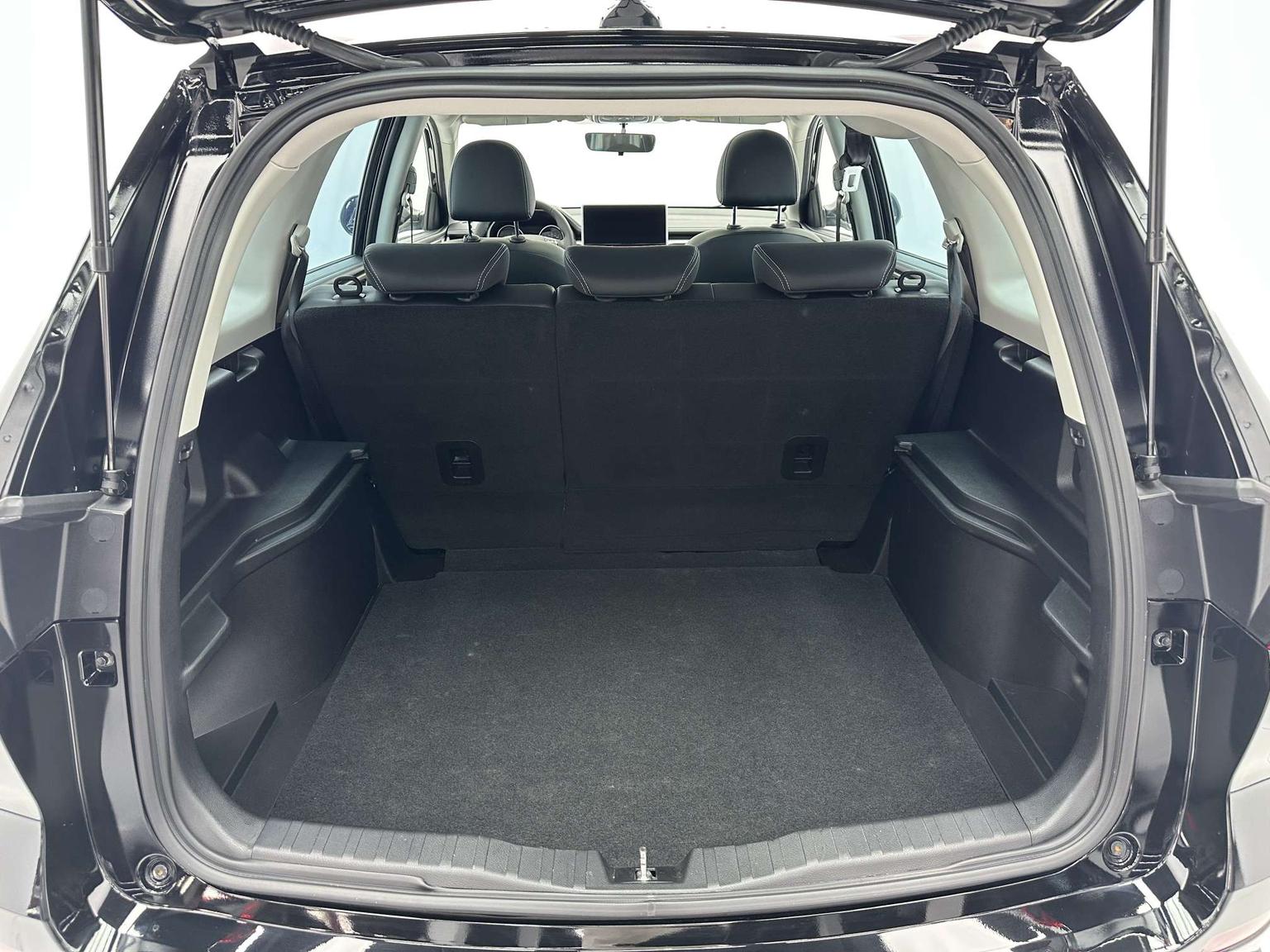 Haval M6 2023 PLUS 1.5T DCT Luxury Connected