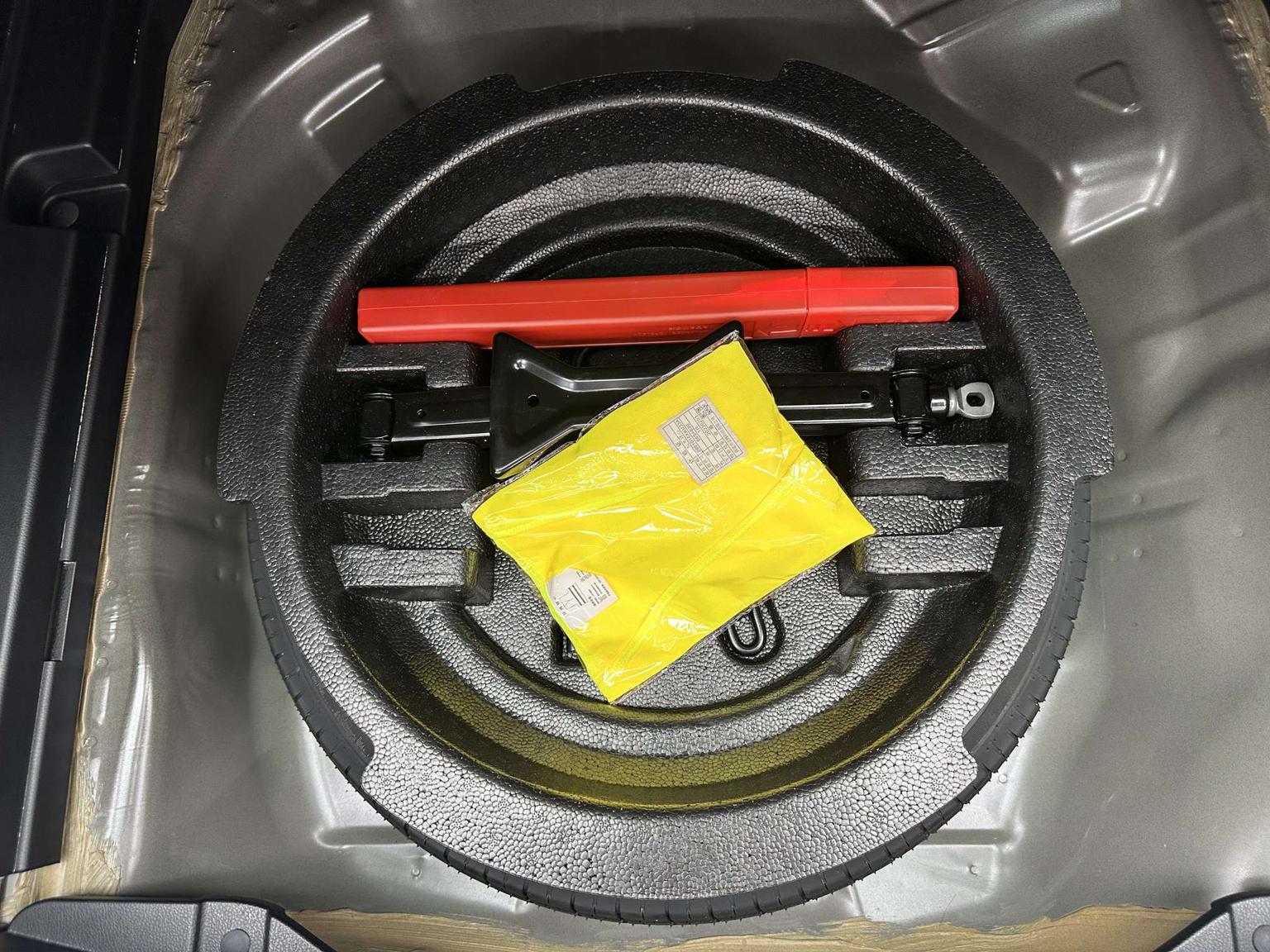 Haval M6 2023 PLUS 1.5T DCT Luxury Connected