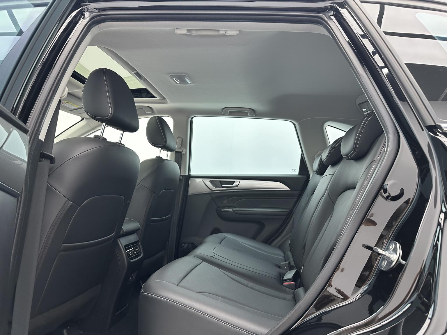 Haval M6 2023 PLUS 1.5T DCT Luxury Connected
