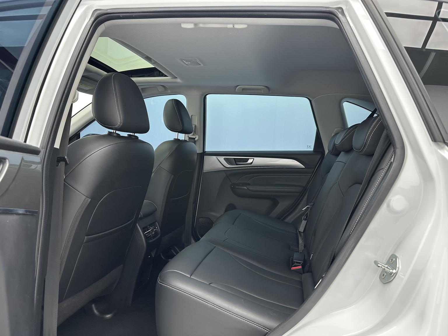 Haval M6 2021 PLUS 1.5T DCT Luxury Connected
