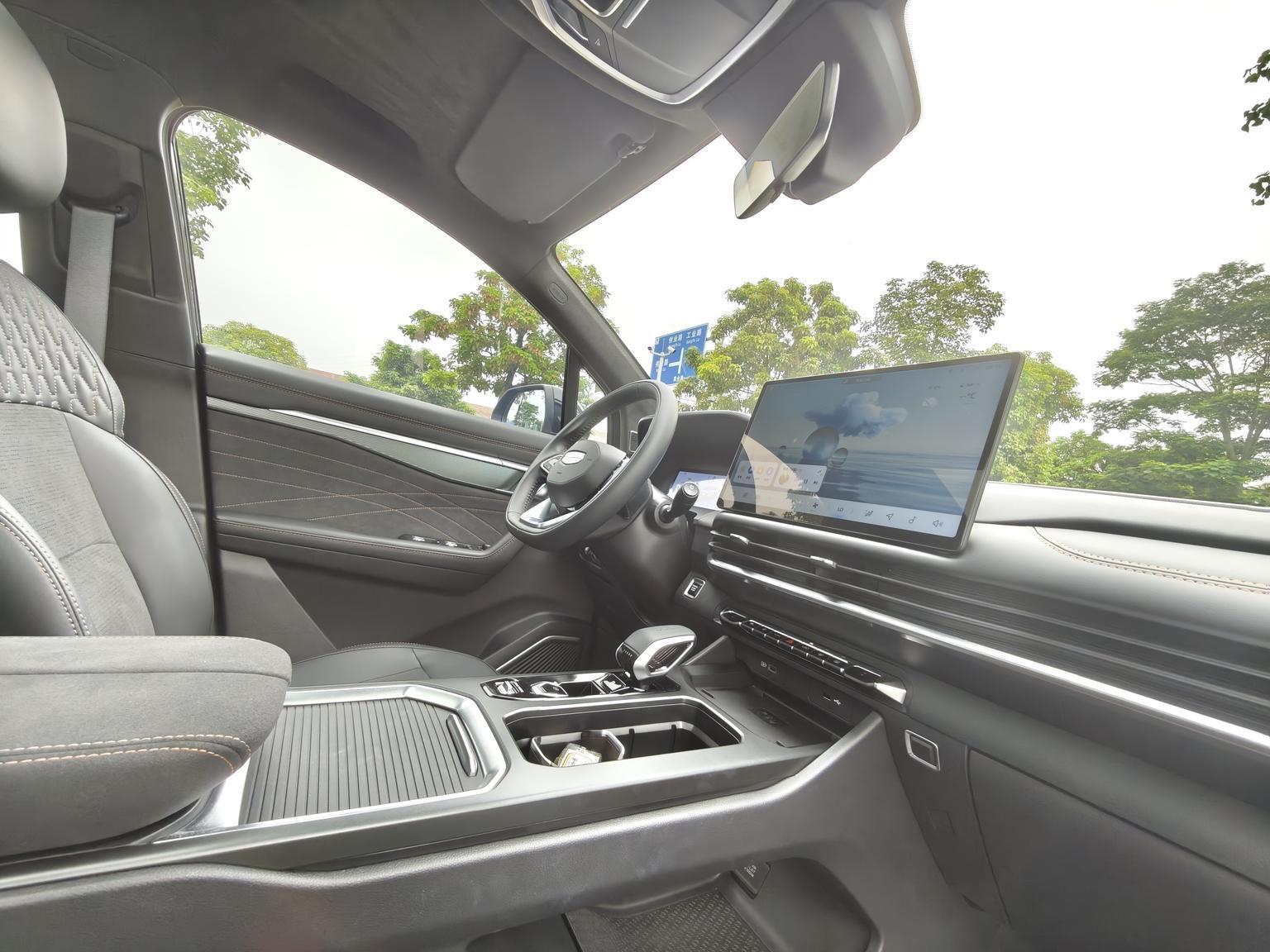 Geely Haoyue L 2025 2.0TD DCT Premium Plus