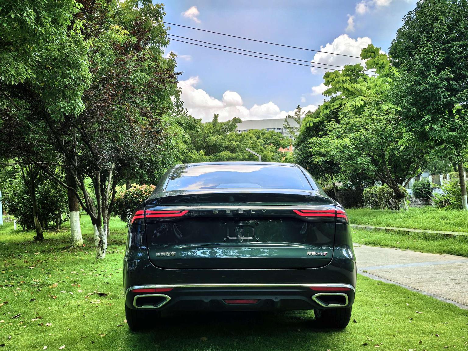 Geely Emgrand 2026 5 1.5T DCT Flagship