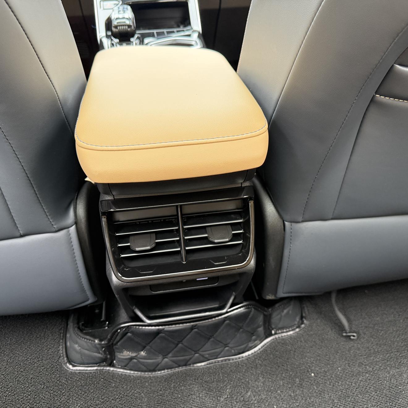 Geely Boyue L 2023 2.0TD DCT Flagship