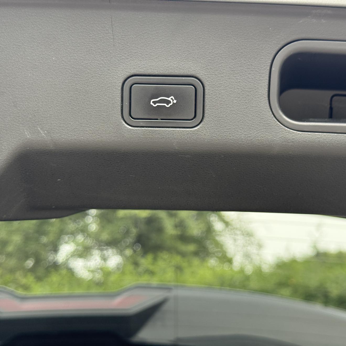 Geely Boyue L 2023 2.0TD DCT Flagship