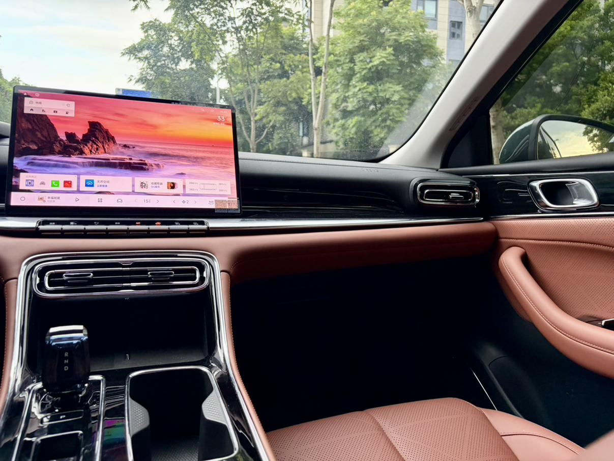 Geely Emgrand 2026 5 1.5T DCT Flagship