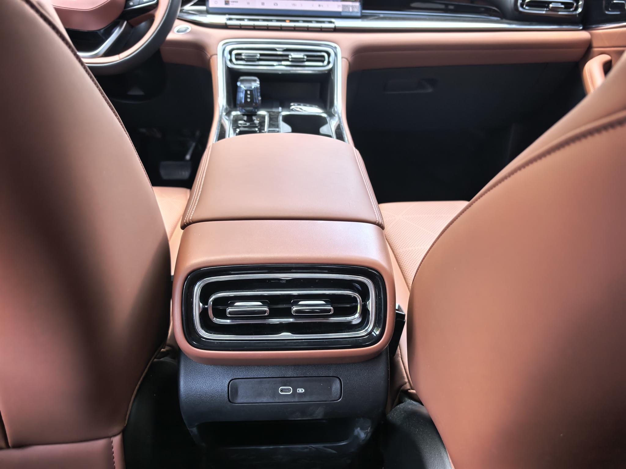 Geely Emgrand 2026 5 1.5T DCT Flagship