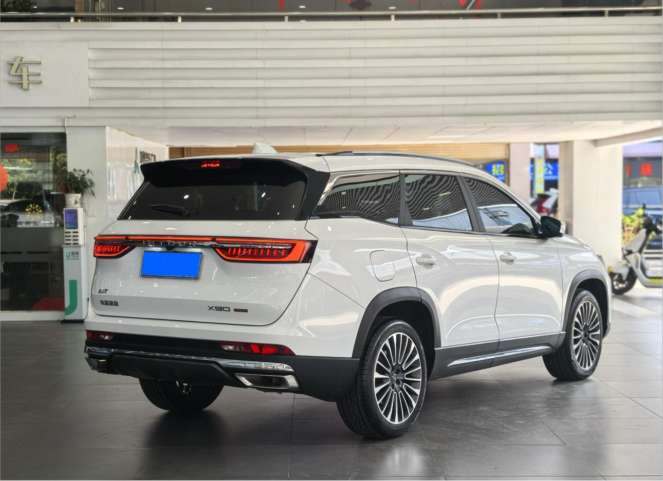 Jetour X90 2022 2.0T DCT 5 seat